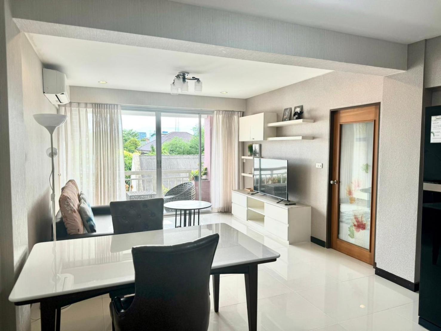 Baan Sabai Rama IV Apartment Banguecoque Exterior foto