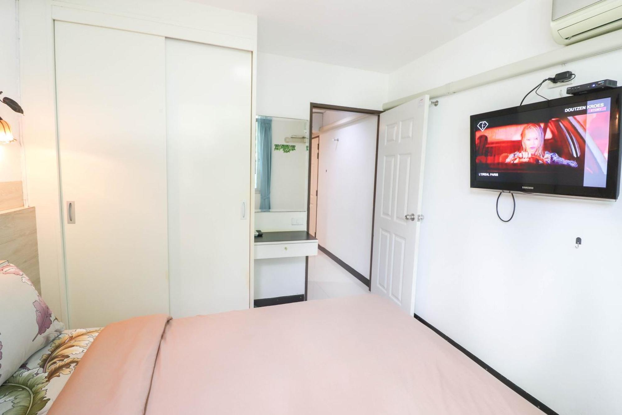 Baan Sabai Rama IV Apartment Banguecoque Exterior foto