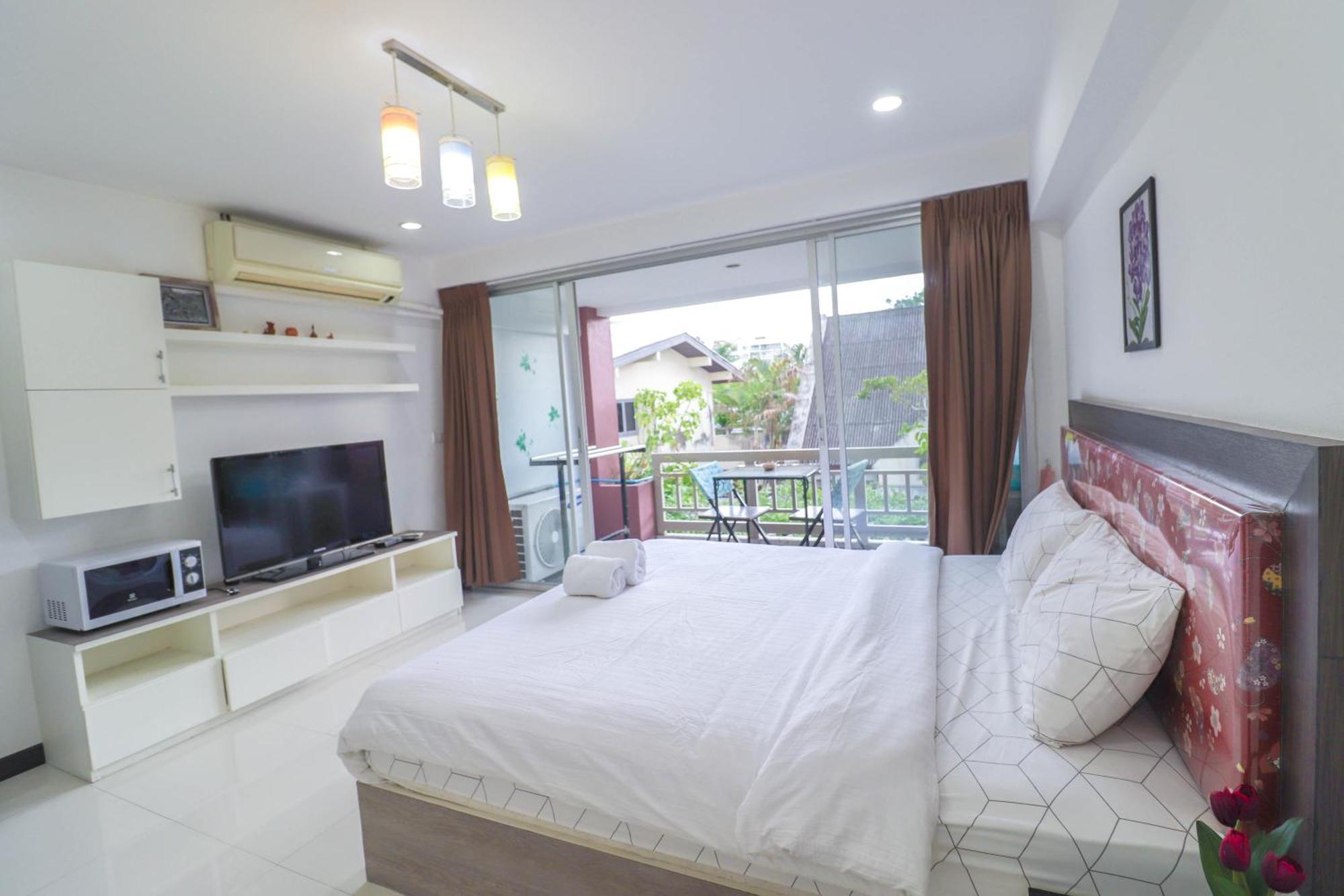 Baan Sabai Rama IV Apartment Banguecoque Exterior foto