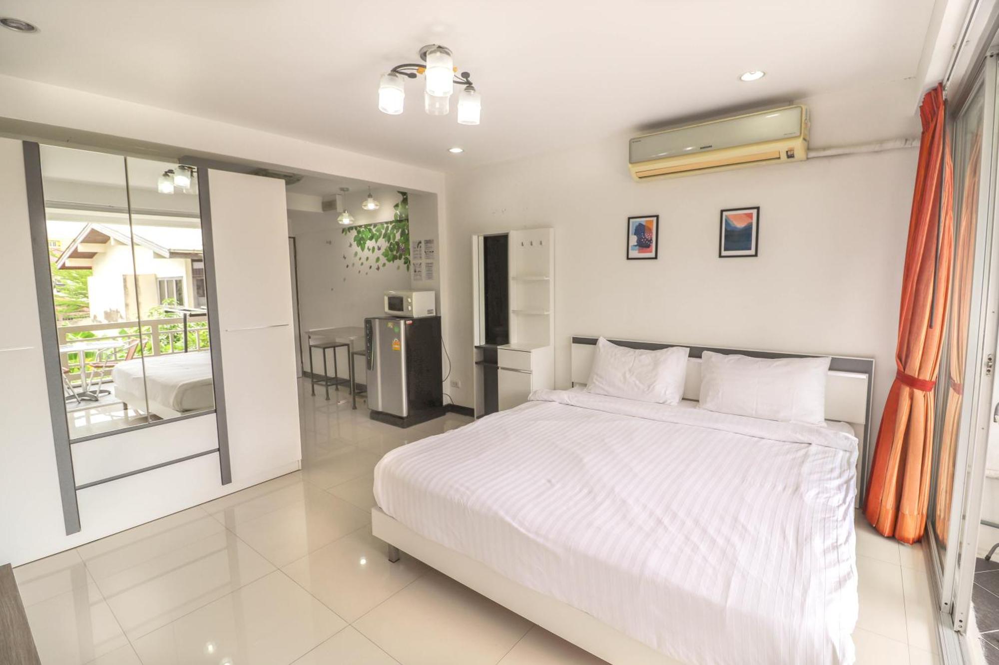 Baan Sabai Rama IV Apartment Banguecoque Exterior foto