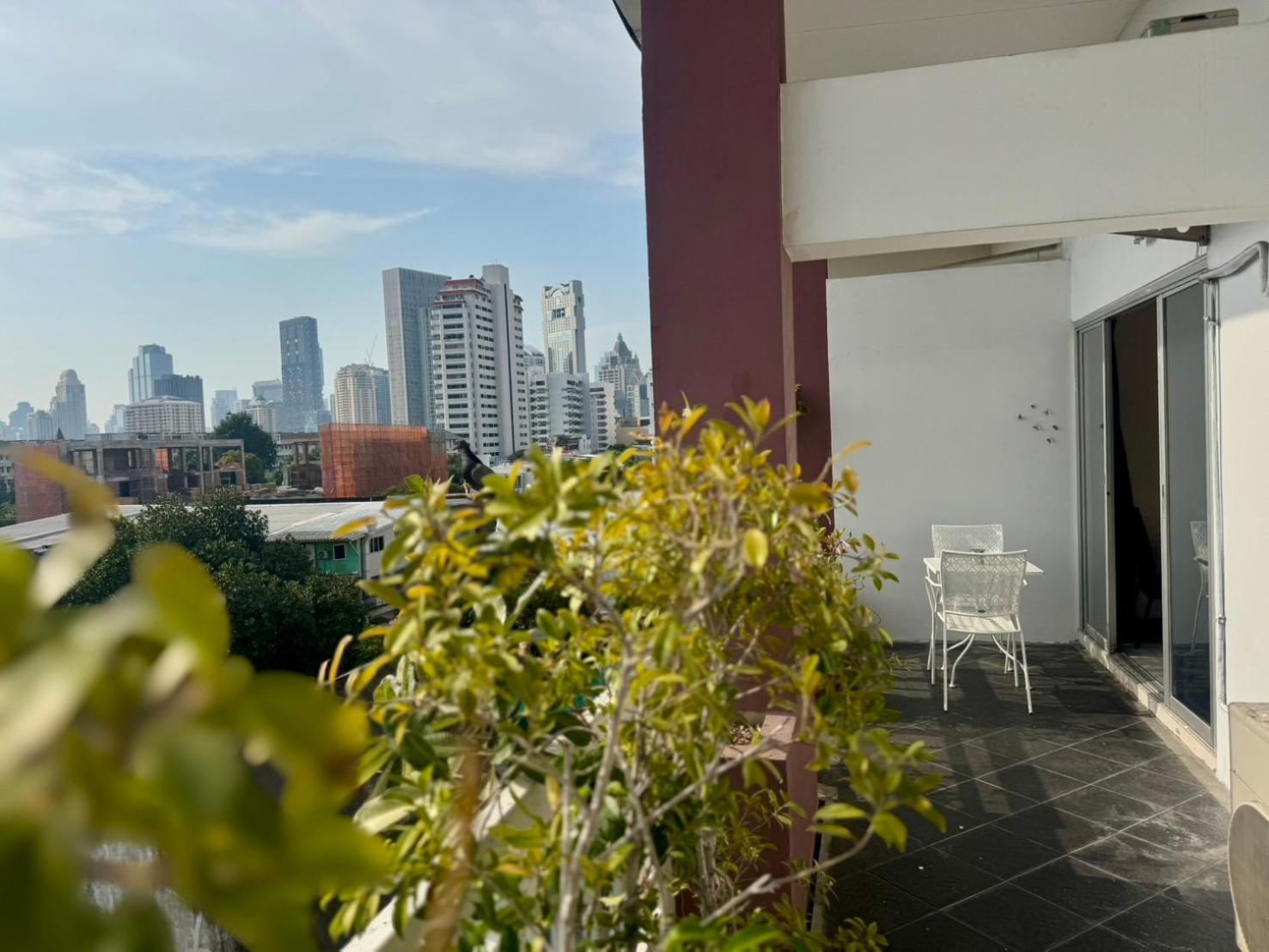 Baan Sabai Rama IV Apartment Banguecoque Exterior foto